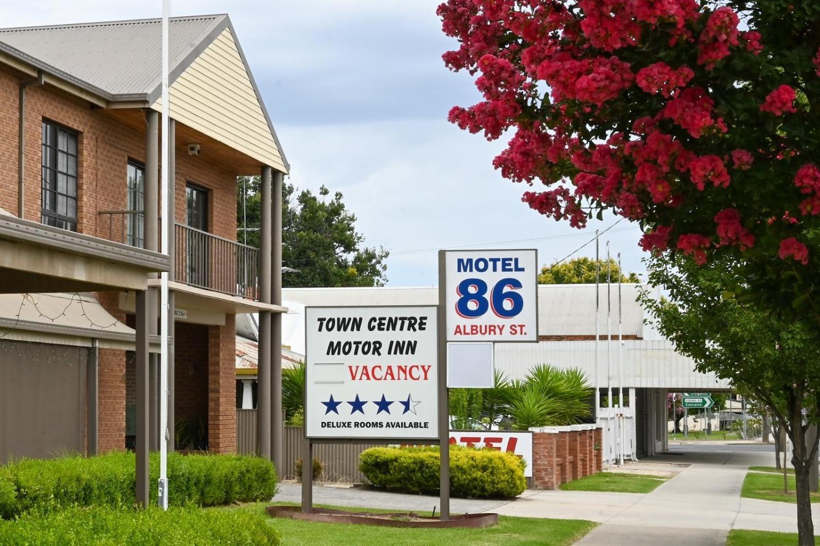Holbrook Town Centre Motor Inn Exteriör bild