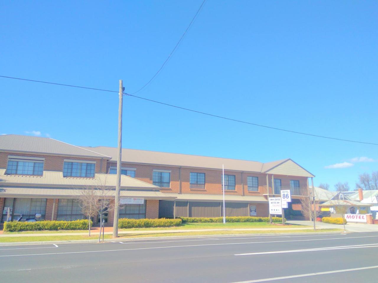 Holbrook Town Centre Motor Inn Exteriör bild